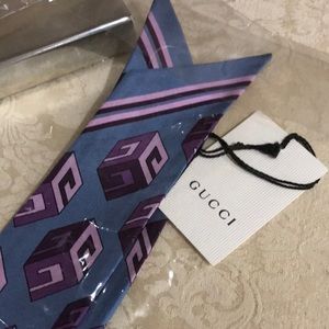 Gucci Cube Twilly/ Scarf